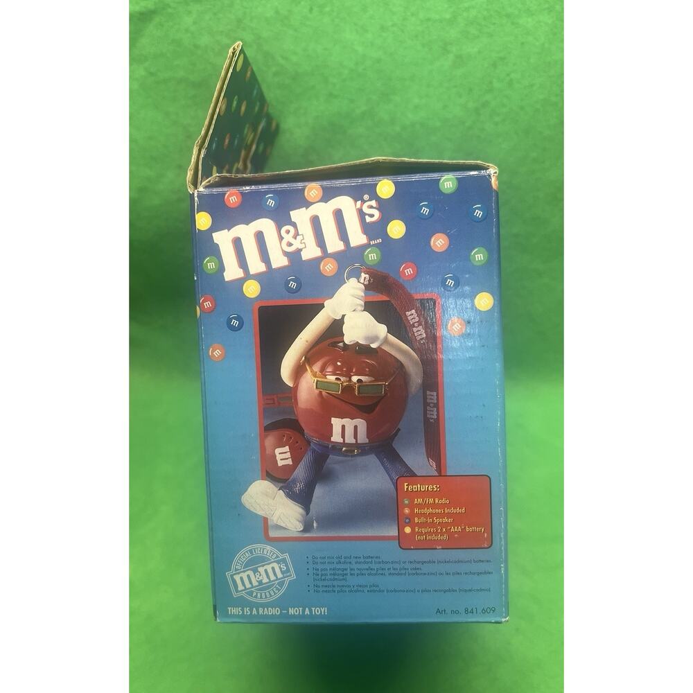 M&Ms Old School Radio With Headphones Collectible Groovy Red‎ M&M Parts Only - Picture 5 of 9